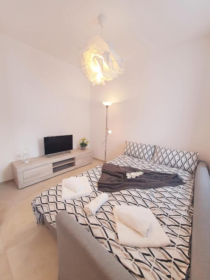 Residenza Gelsomino ヴェルバーニア エクステリア 写真